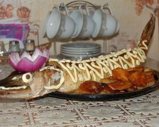 Печеная фаршированная щука
