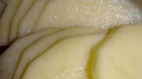 рыба в сметанном соусе с грибами