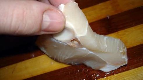 рыба в сметанном соусе с грибами