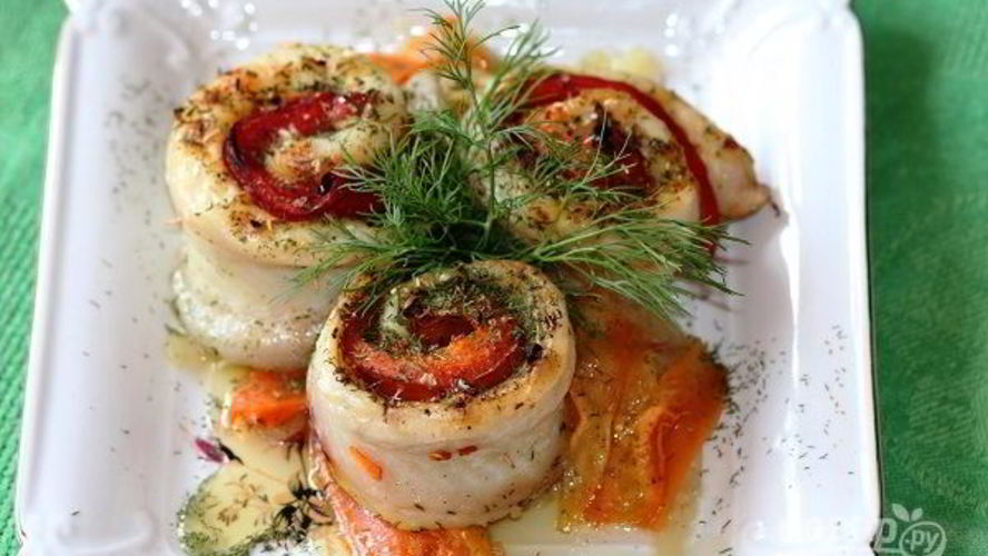 Рецепт рыбных рулетиков, запеченных с овощами