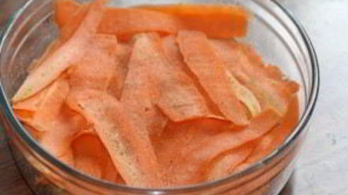 рыбные рулетики, запеченные с овощами