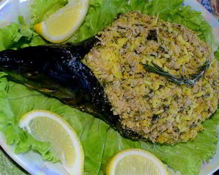 Скумбрия фаршированная рисом