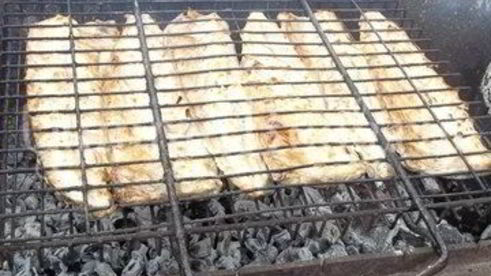 скумбрия, запеченная на костре