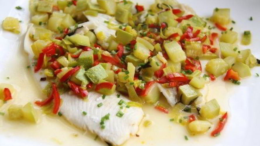 Рецепт запеченной камбалы с кабачками