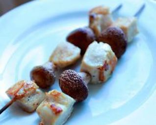 Куриные шашлычки с грибами