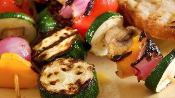 Рецепт Шашлыков из сыра халлоуми, кабачков, грибов и перцев