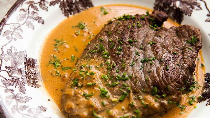 Рецепт говяжьего стейка с соусом