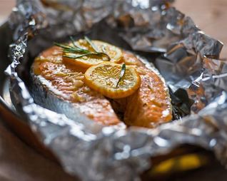 Кижуч стейки в духовке в фольге