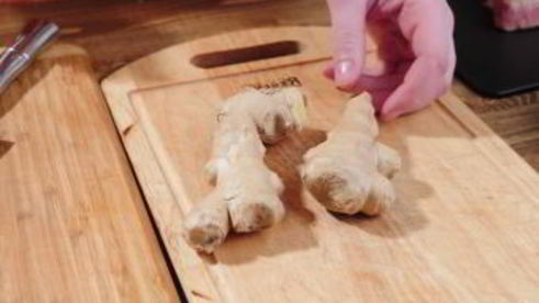 рыбный стейк из тунца