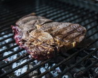 Стейк из говяжьей вырезки