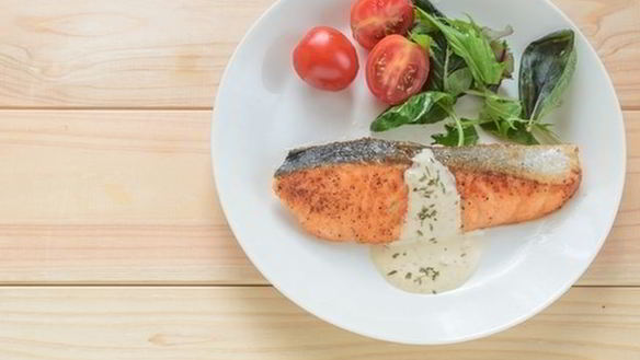 Рецепт Стейка из семги с майонезным соусом чили