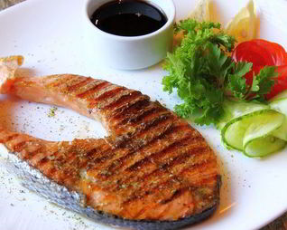 Стейк из семги в аэрогриле