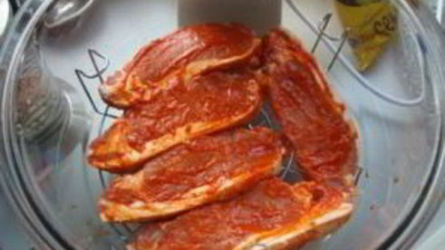 стейк из свинины в аэрогриле