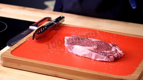 стейк рибай на сковороде