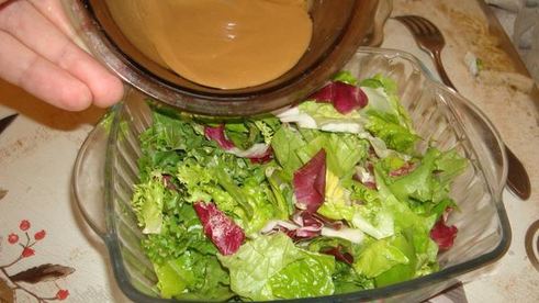 стейк с салатом микс