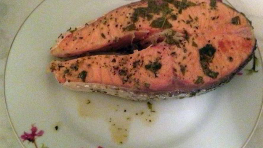 Рецепт стейка семги с базиликом