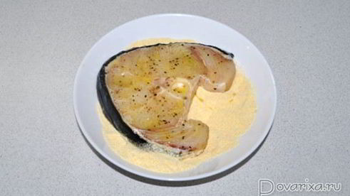 жареные стейки акулы