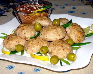 Легкие рыбные тефтельки с остреньким соусом