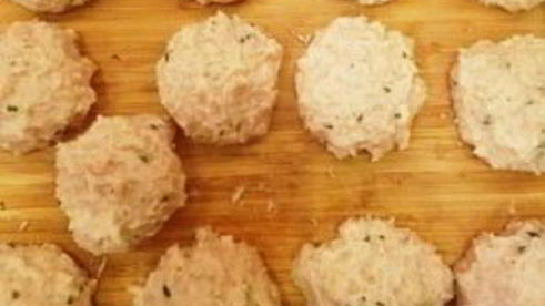 тефтели из индейки в пикантном соусе