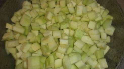 тефтели на овощной подушке