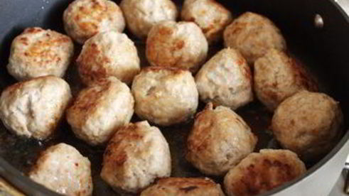 тефтели с чесночным хлебом