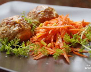 Тефтели с луком и морковью