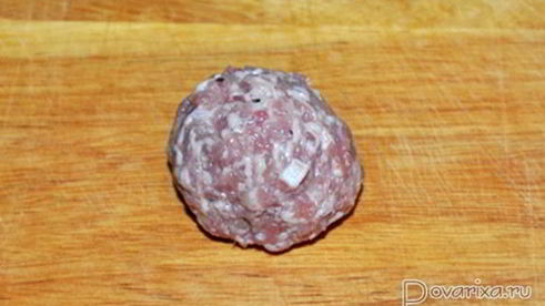 тефтели с маслинами, запеченные в беконе