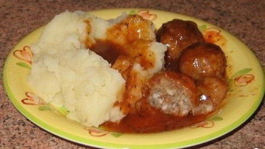 Рецепт тефтелей с сырым рисом