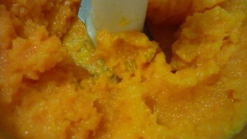 тефтели с тыквенным пюре под грибным соусом