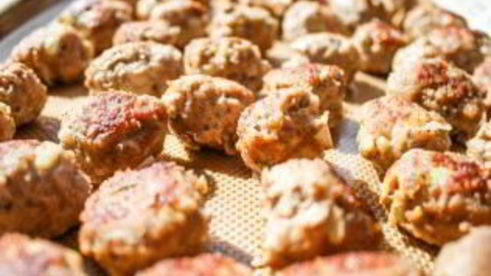 тефтели в сливочно-грибном соусе