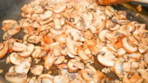 тефтели в сливочно-грибном соусе