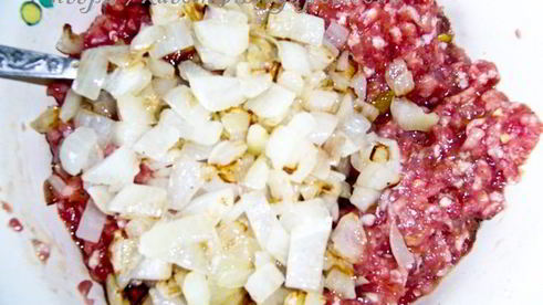 тефтели в сливочном соусе с кукурузой