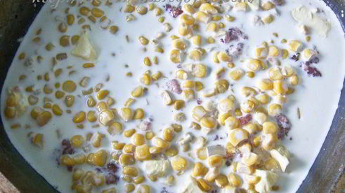 тефтели в сливочном соусе с кукурузой