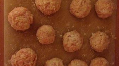 тефтельки в красном соусе