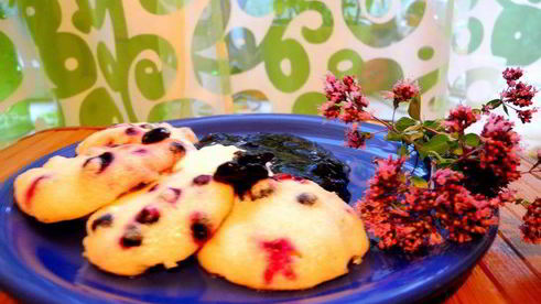 ленивые вареники с черникой на пару