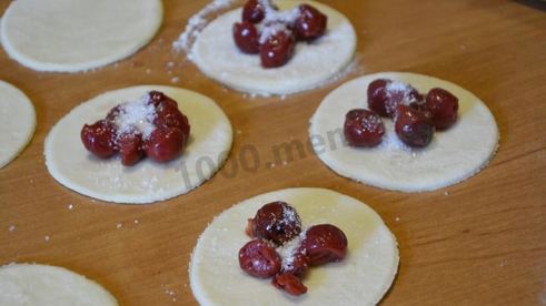 вареники на пару в мультиварке с вишнями