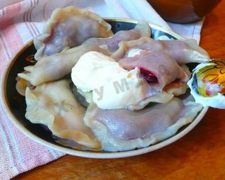 Вареники на воде с вишней постные