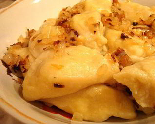 Вареники на заварном тесте с сюрпризами в двух начинках