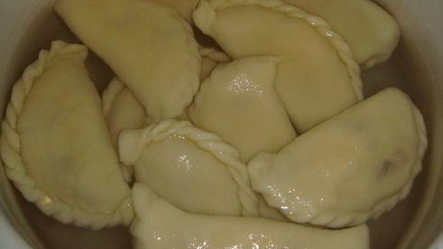 вареники с творогом и финиками