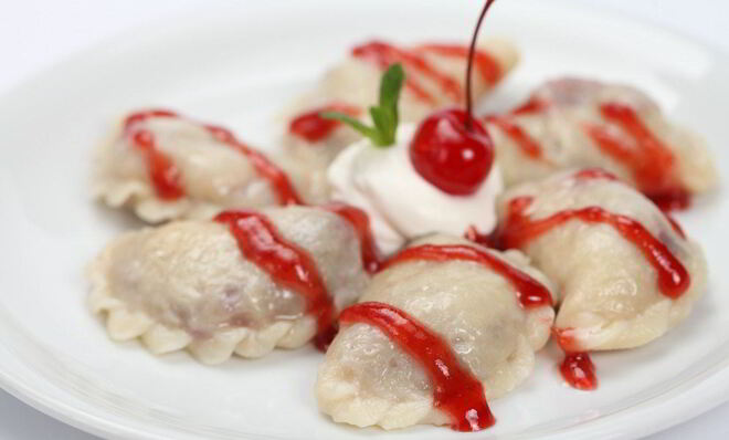 Вареники с вишней и творогом