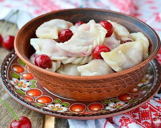 Вареники с вишнями из заварного теста