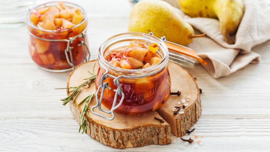 Рецепт запеченного грушево-медовый чатни с гвоздикой