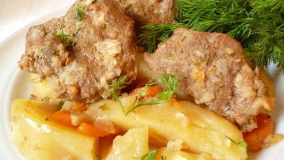 Рецепт Пьяноежаркого из говядины запеченное в горшочке