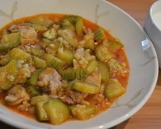 Жаркое из кабачка с куриной грудкой