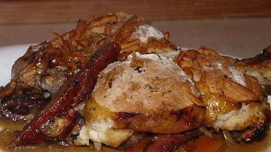 Рецепт жаркого из курицы с булочками с сыром