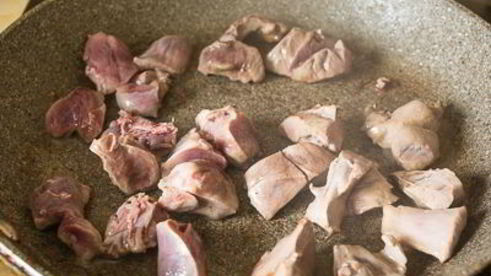 жаркое из свиного сердца с брюссельской капустой