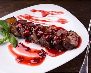 Жаркое из телятины с вишней