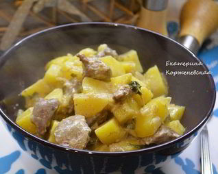 Жаркое с картофелем и куриной печенью