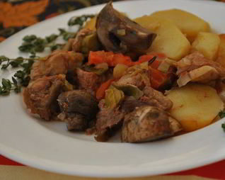 Жаркое с мясом и картофелем По-новому