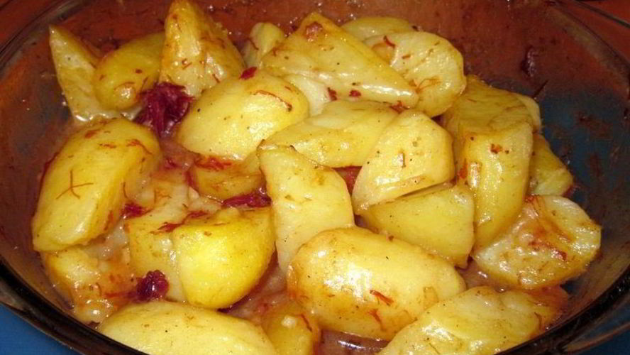 Рецепт жаркого с тушенкой